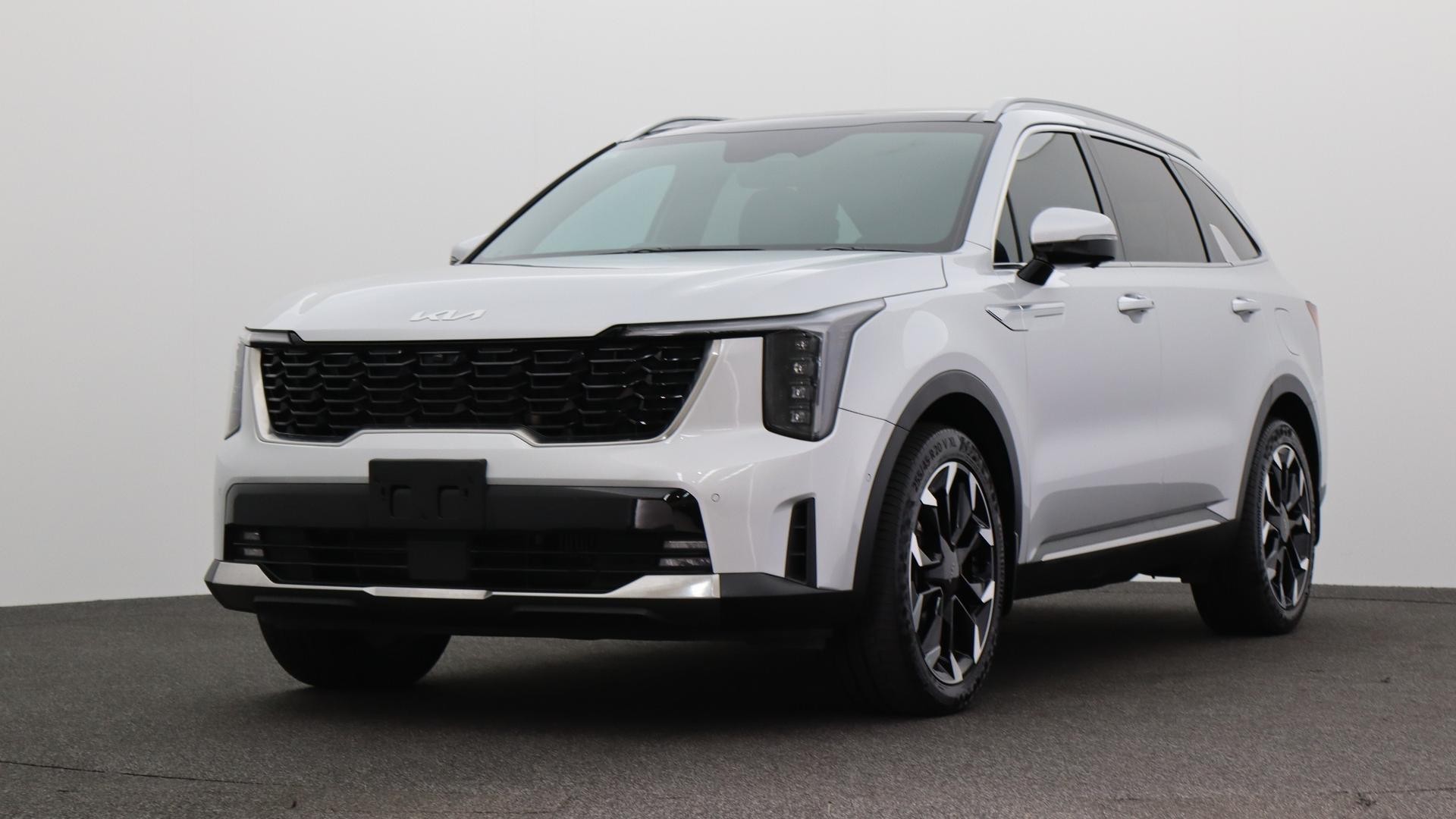 Kia Sorento image 1