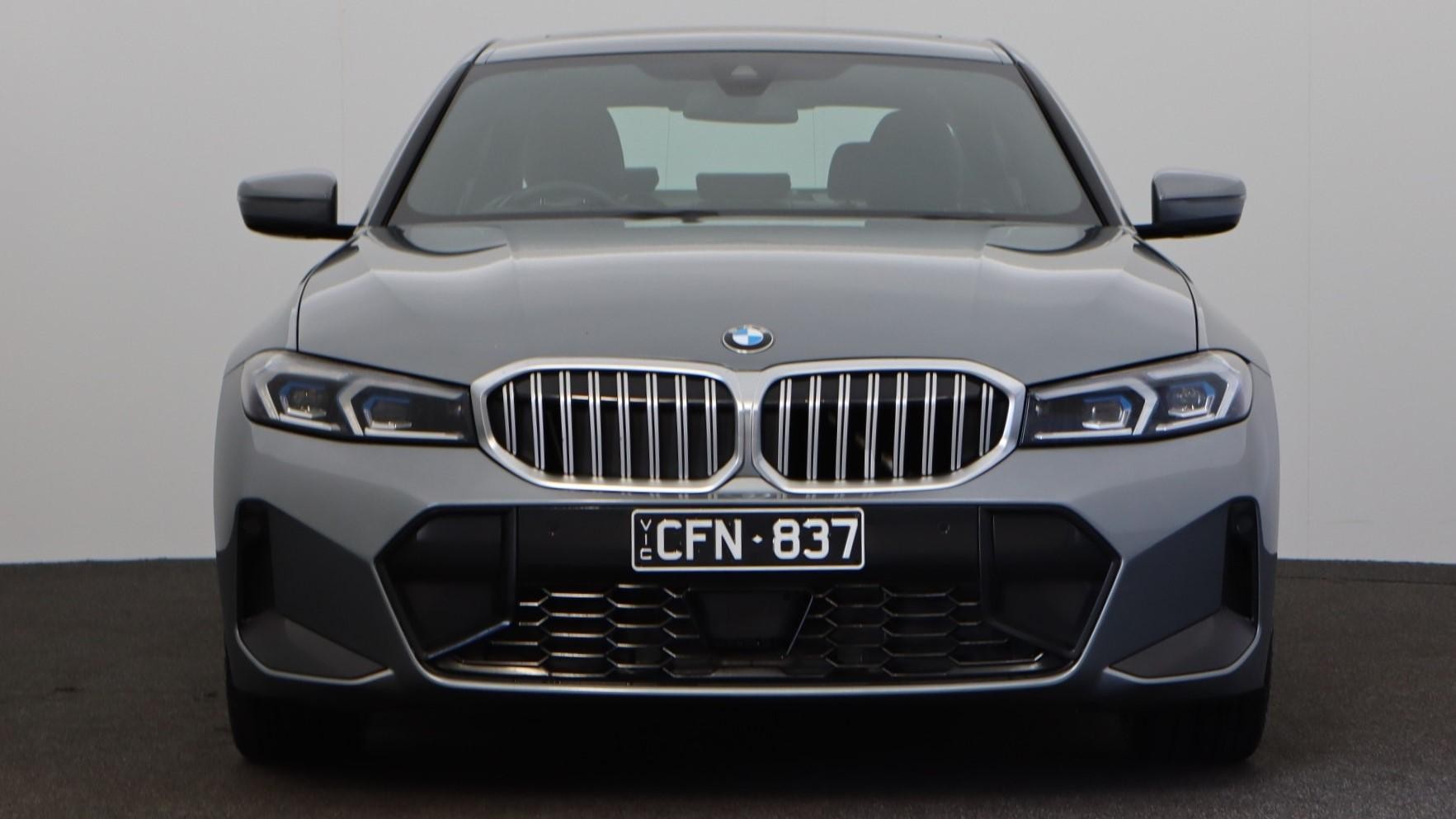 BMW 3 Series image 2