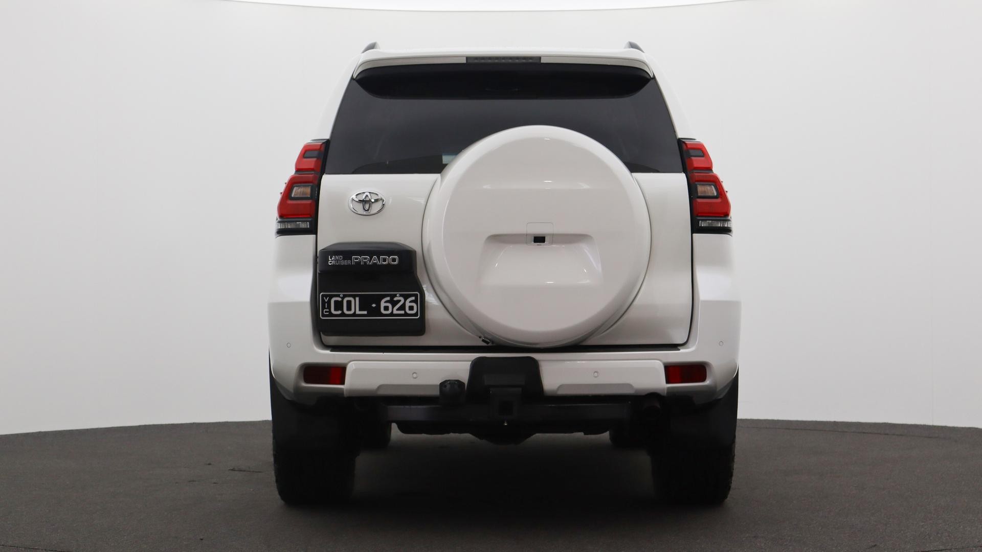 Toyota Landcruiser Prado image 3