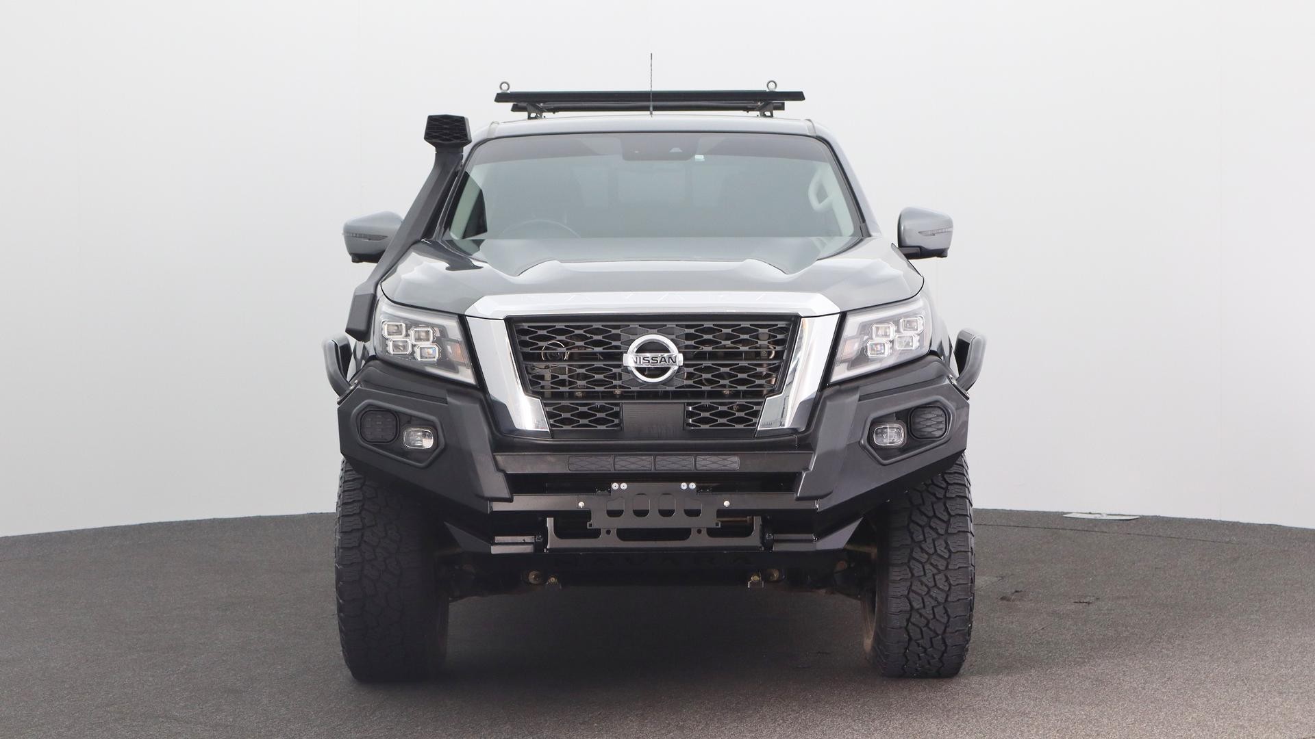Nissan Navara image 2