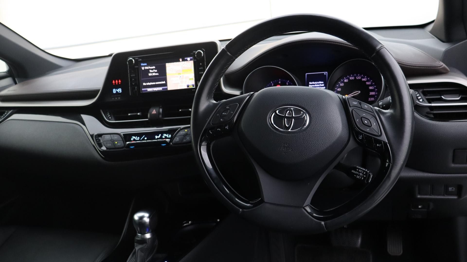 Toyota C-hr image 4
