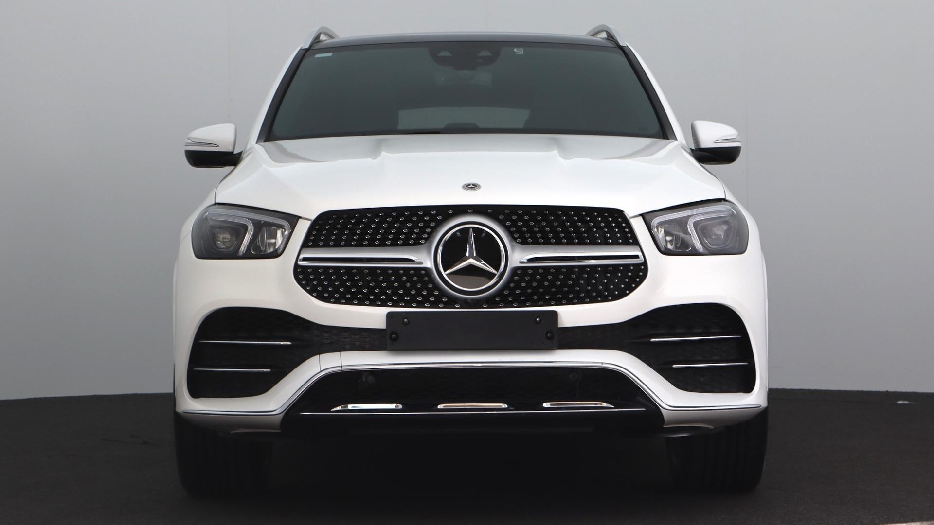 Mercedes Benz Gle-class image 2