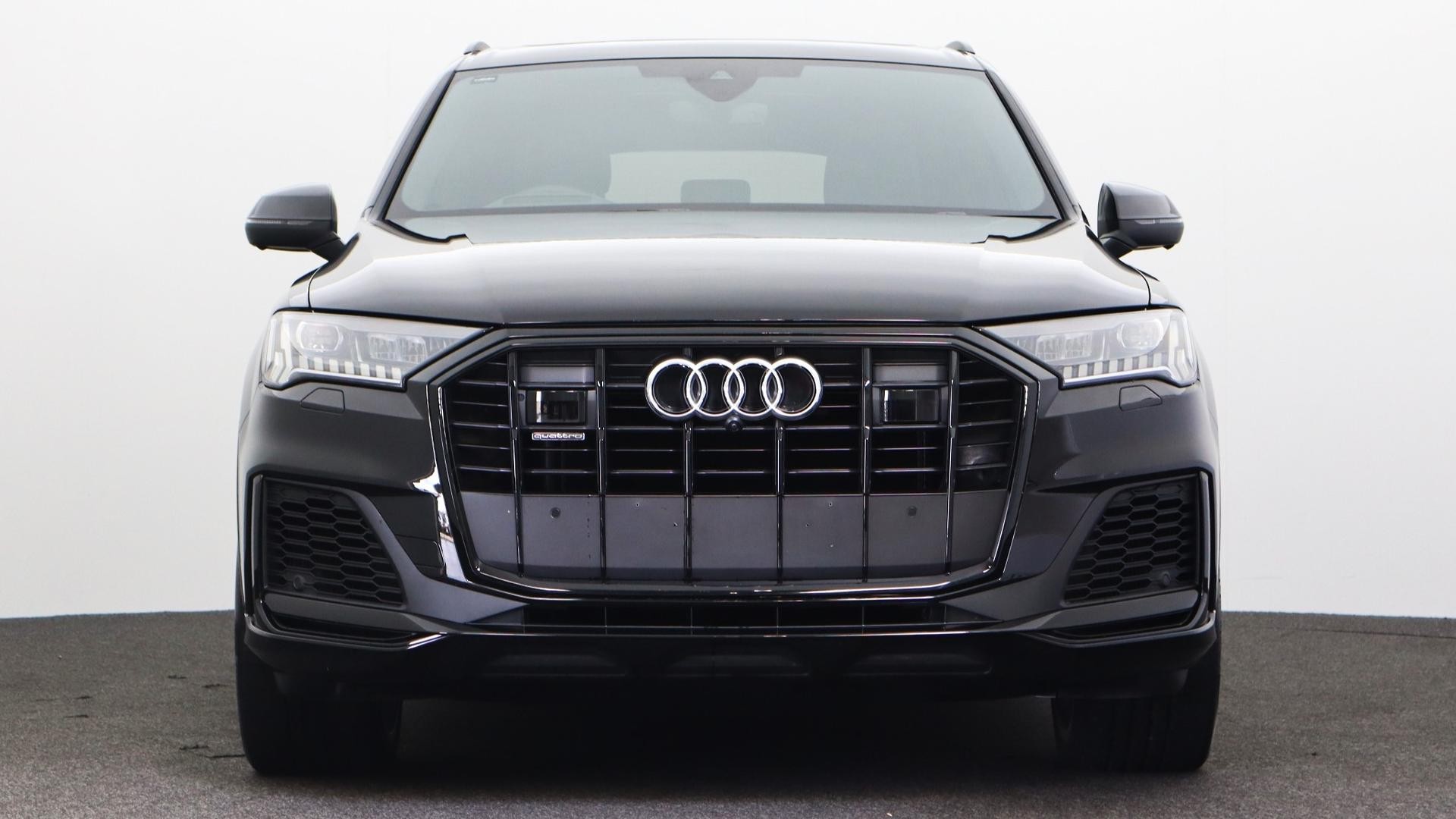Audi Q7 image 2
