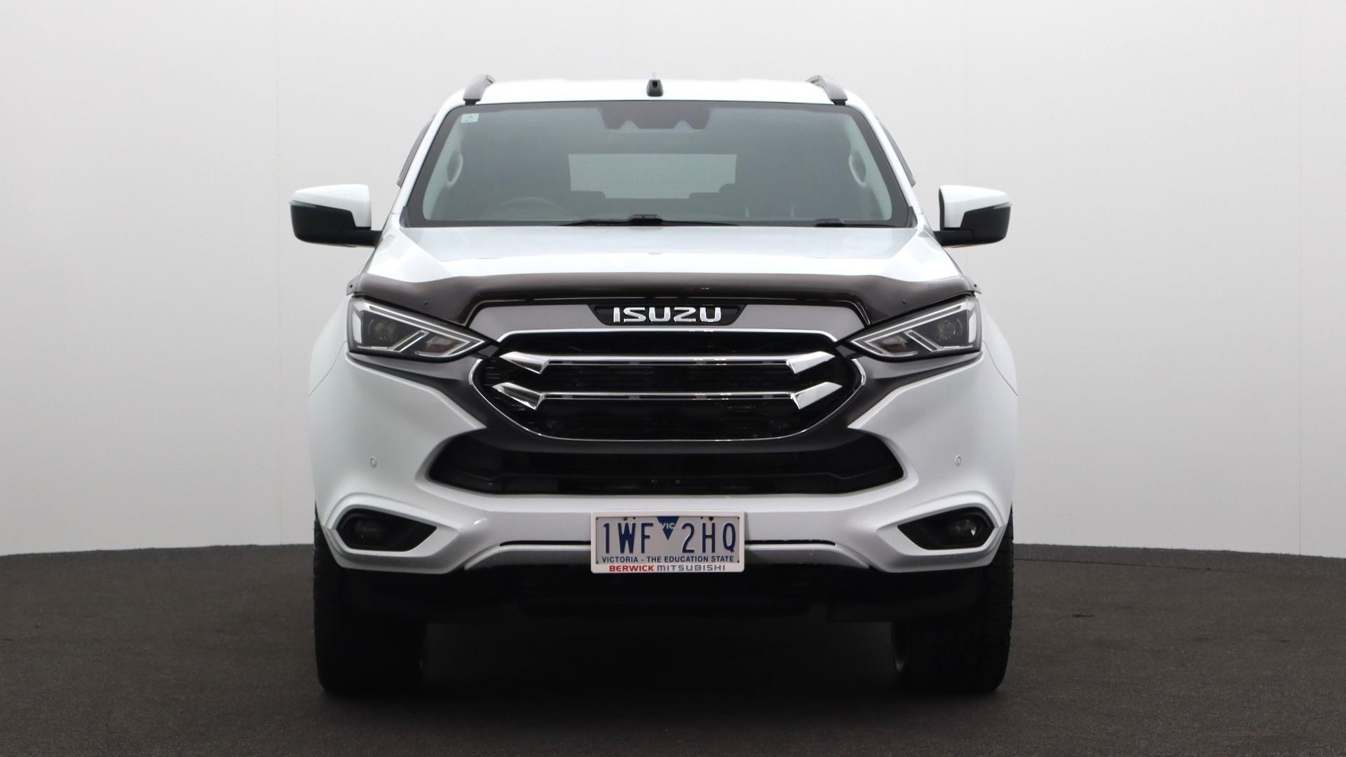 Isuzu Mu-x image 2