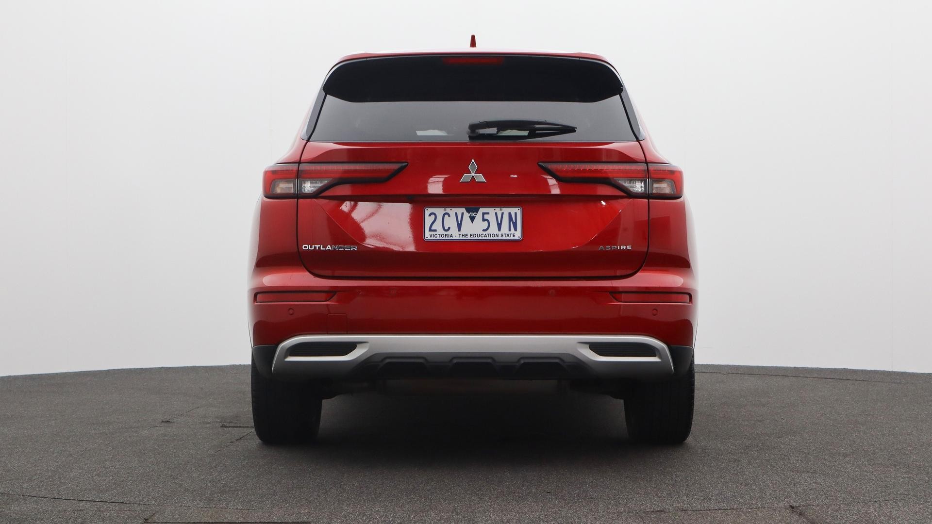 Mitsubishi Outlander image 3