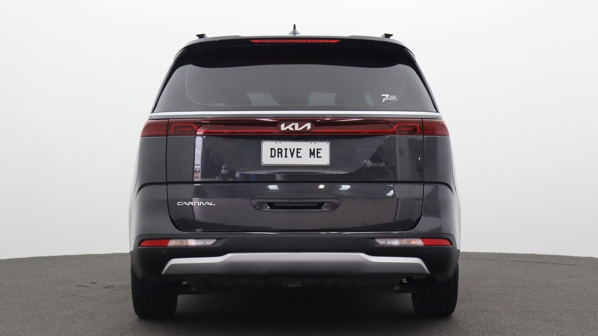 Kia Carnival image 3