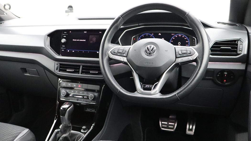 Volkswagen T-cross image 4