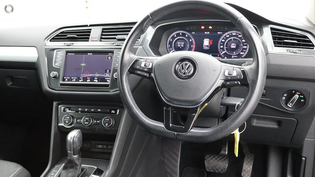 Volkswagen Tiguan image 4