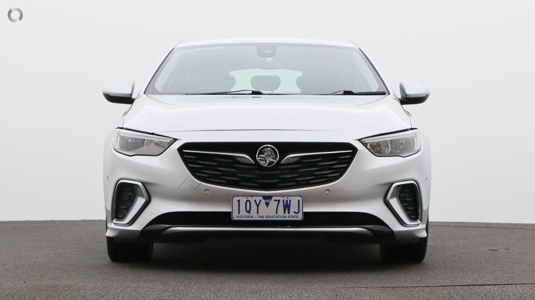 Holden Commodore image 2