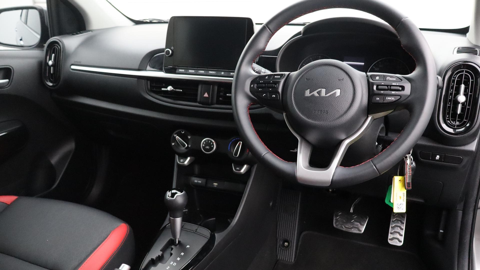 Kia Picanto image 4