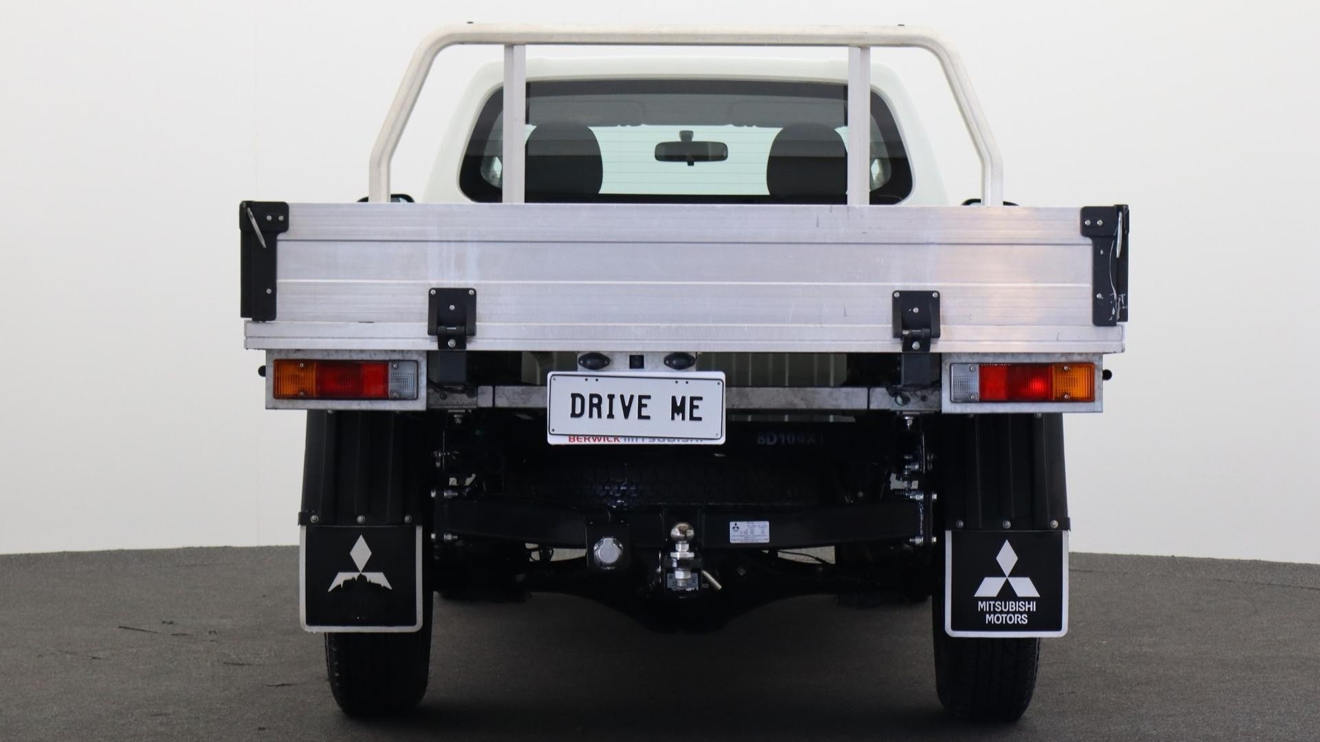 Mitsubishi Triton image 3