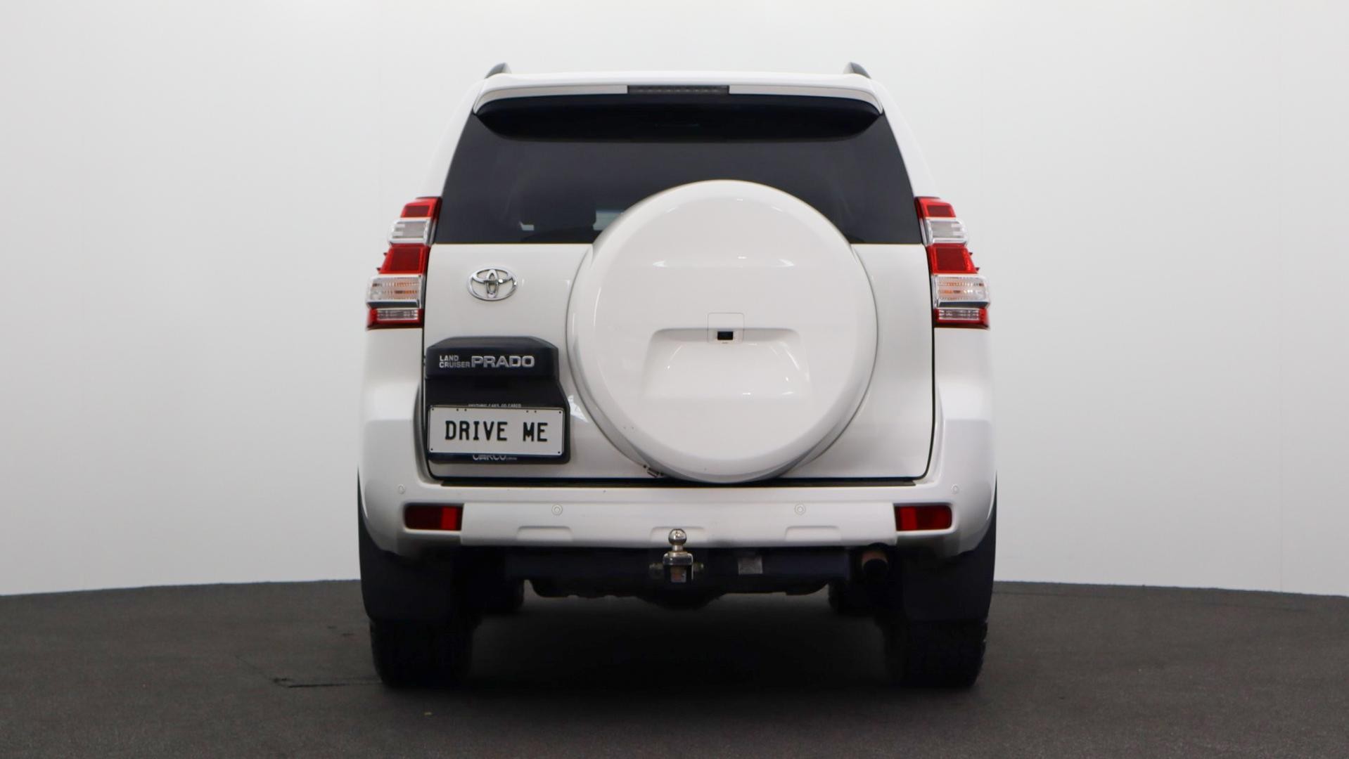 Toyota Landcruiser Prado image 3