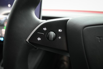 https://dvg-vehicle-assets.s3.amazonaws.com/U18383/6aoql7b5yu0bs9j7b3mlahg3e.jpg