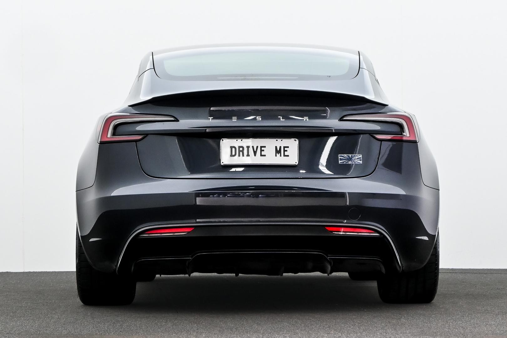 Tesla Model 3 image 3