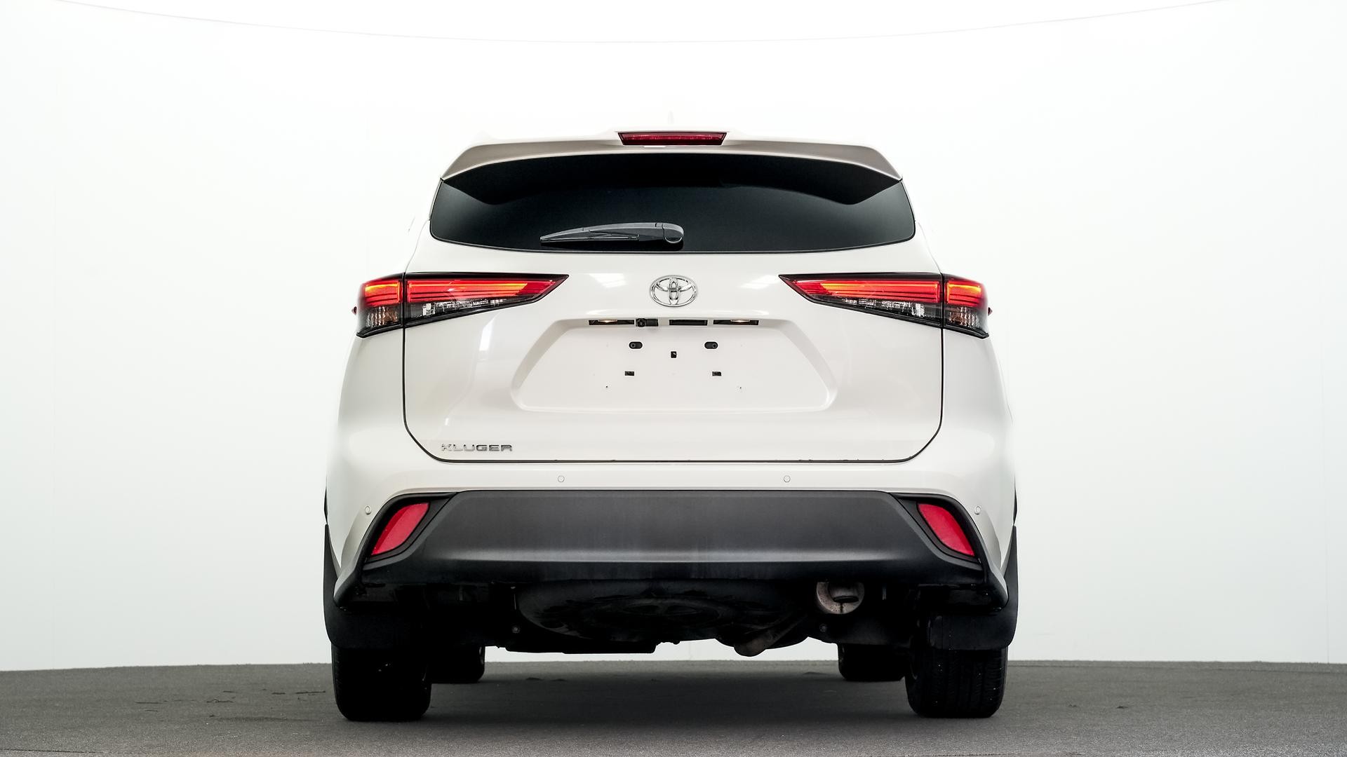 Toyota Kluger image 3