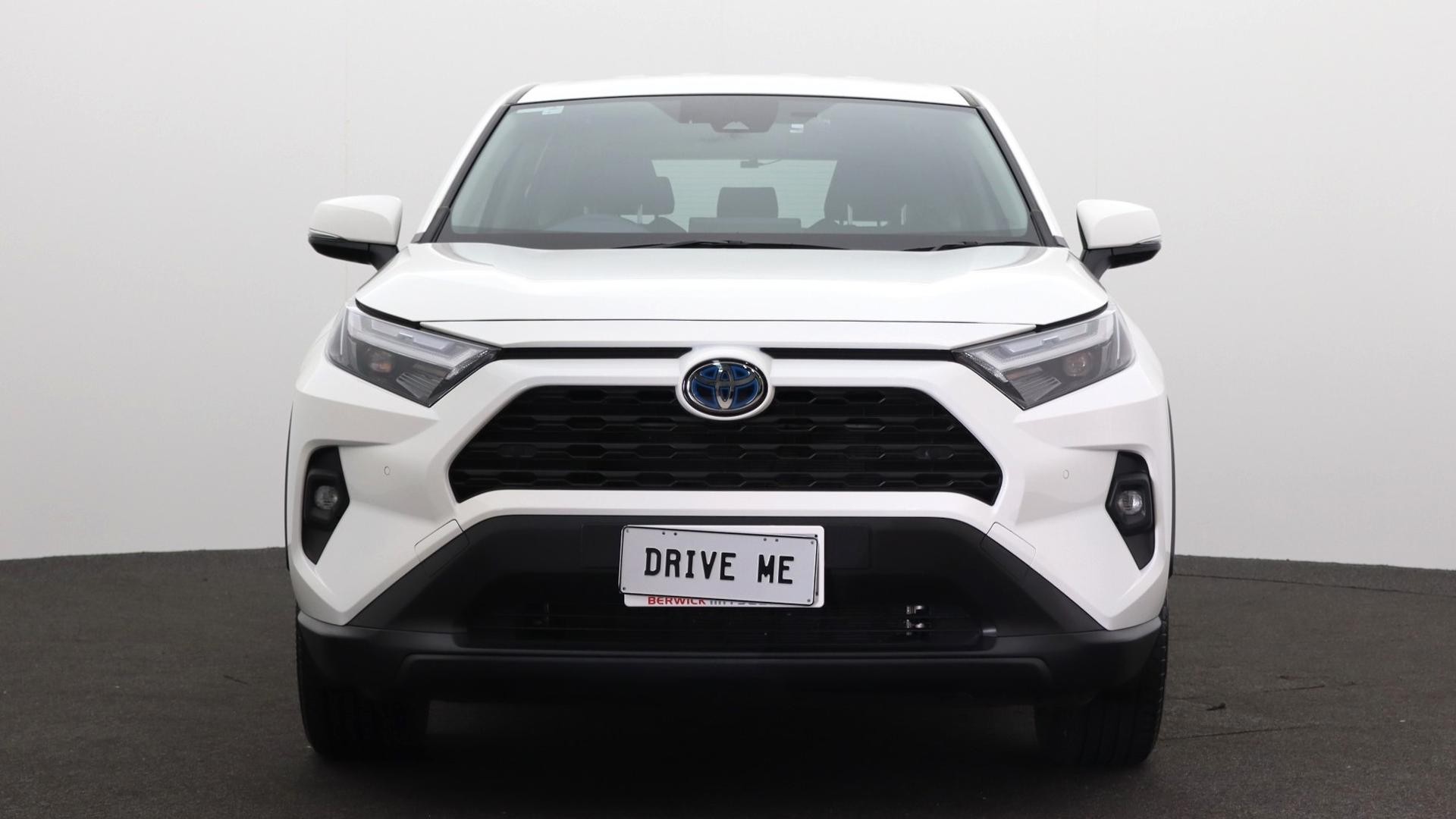 Toyota Rav4 image 2