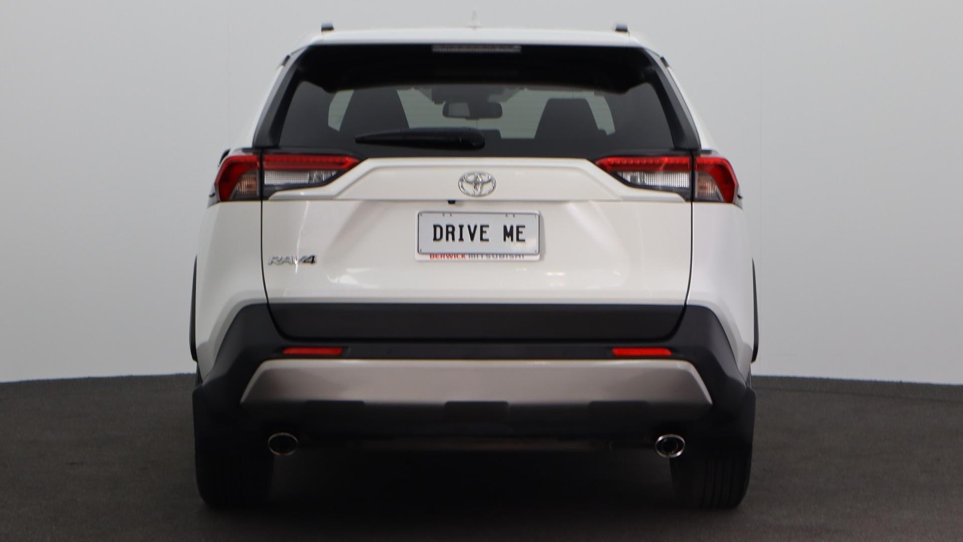 Toyota Rav4 image 3