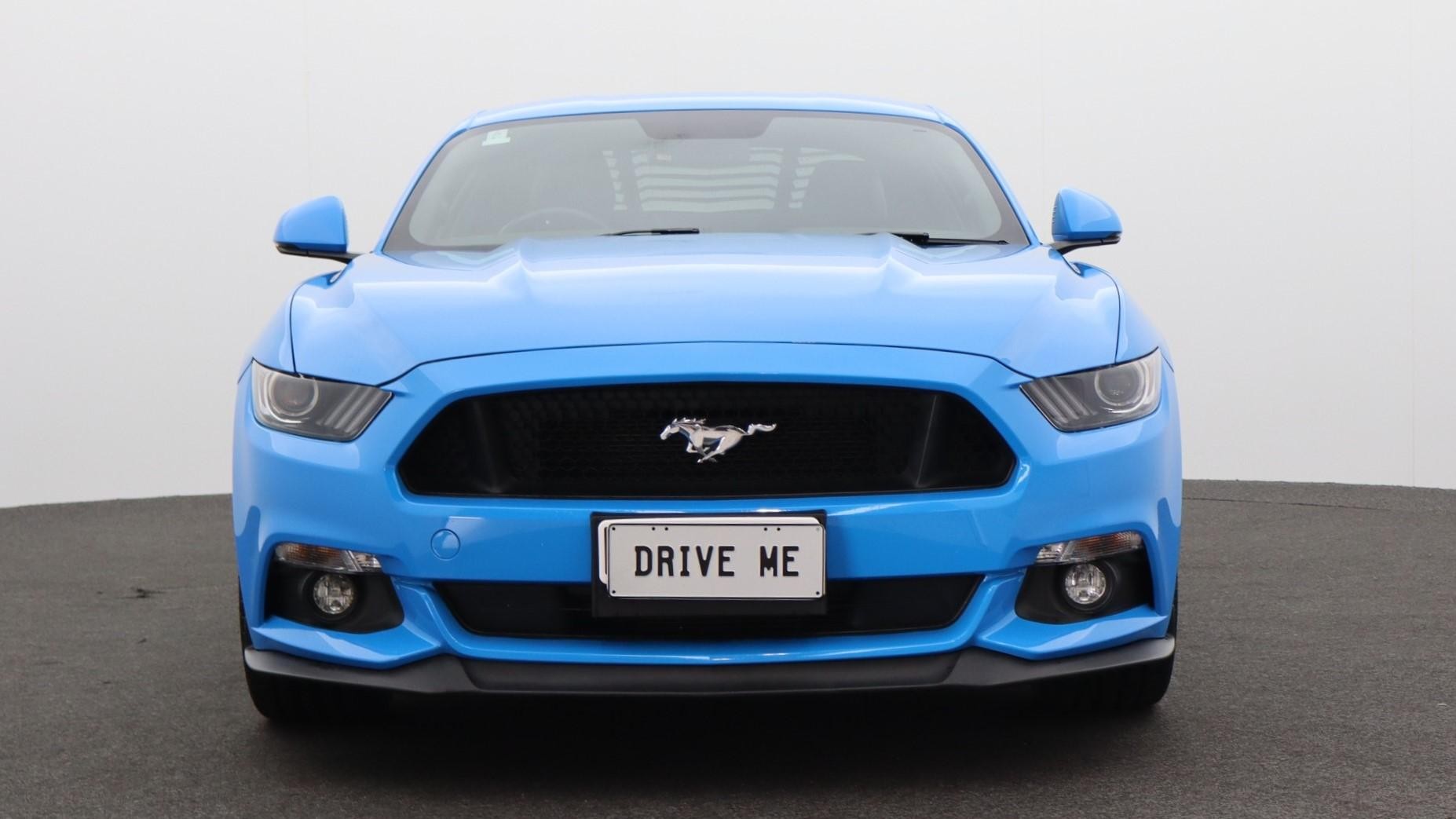 Ford Mustang image 2