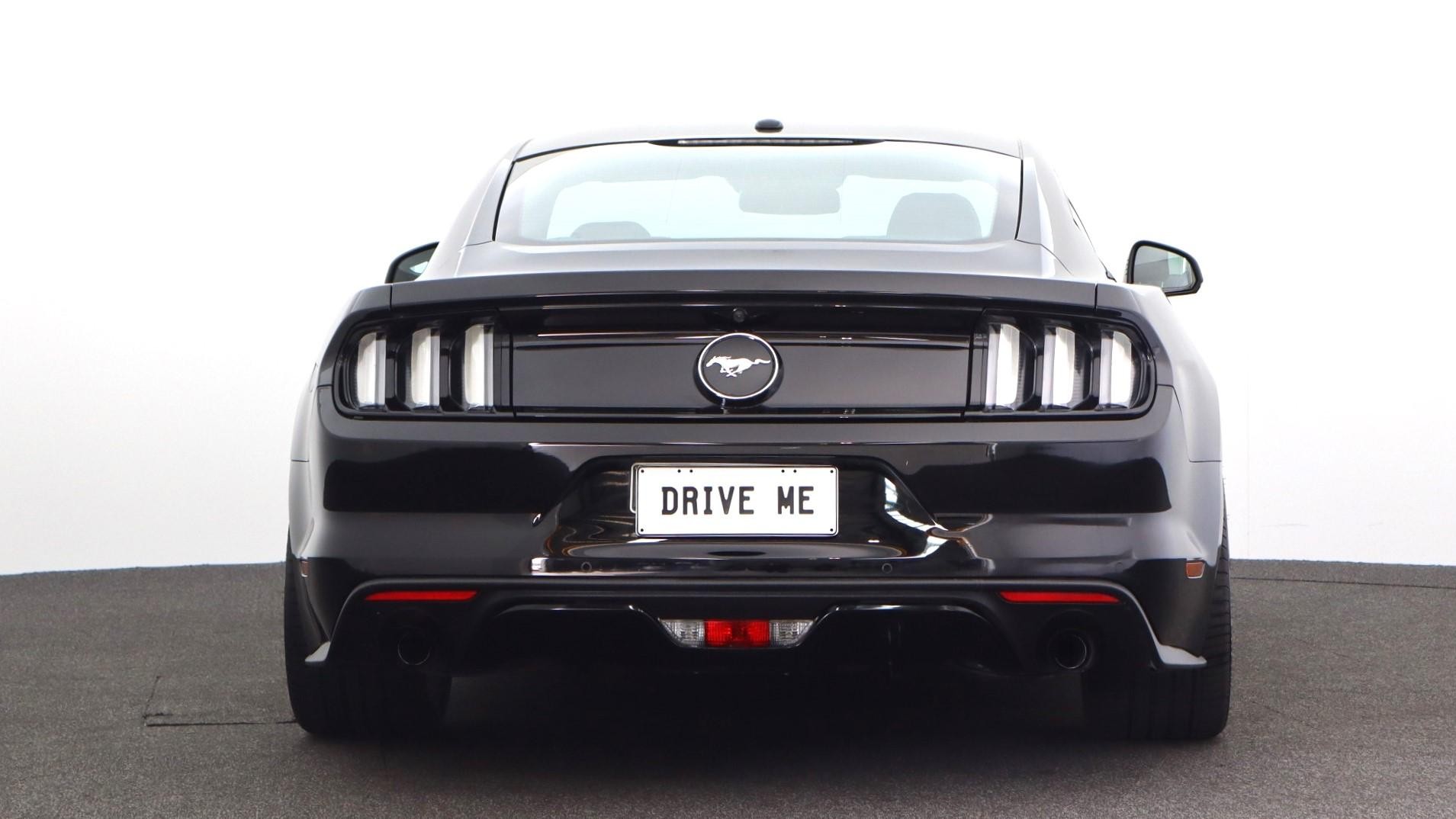 Ford Mustang image 3