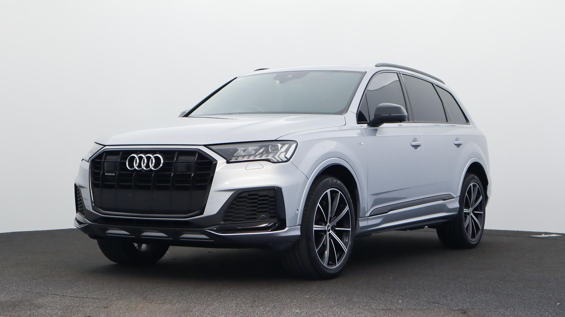 Audi Q7 image 1