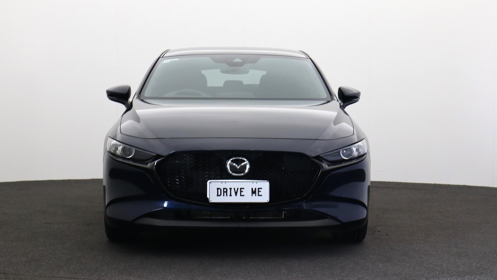 Mazda 3 image 2