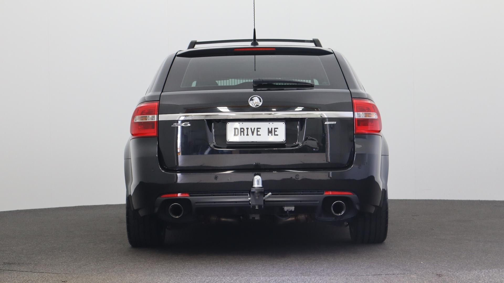 Holden Commodore image 3