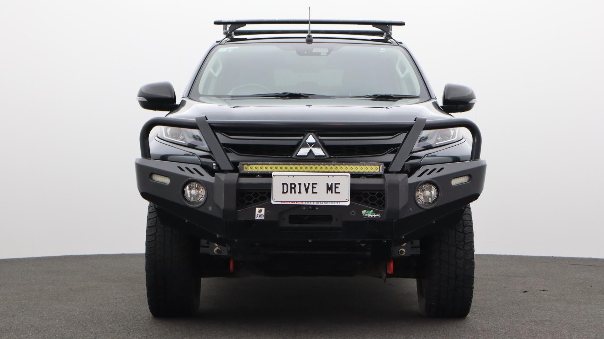 Mitsubishi Triton image 2
