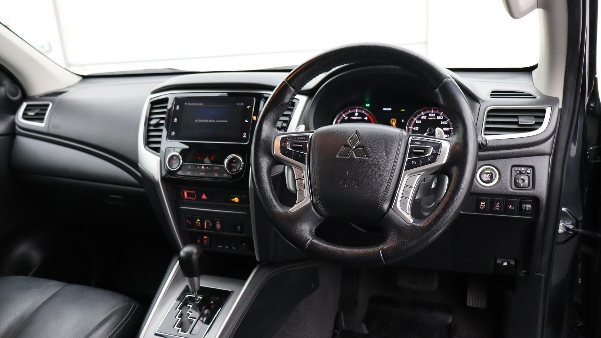 Mitsubishi Triton image 4