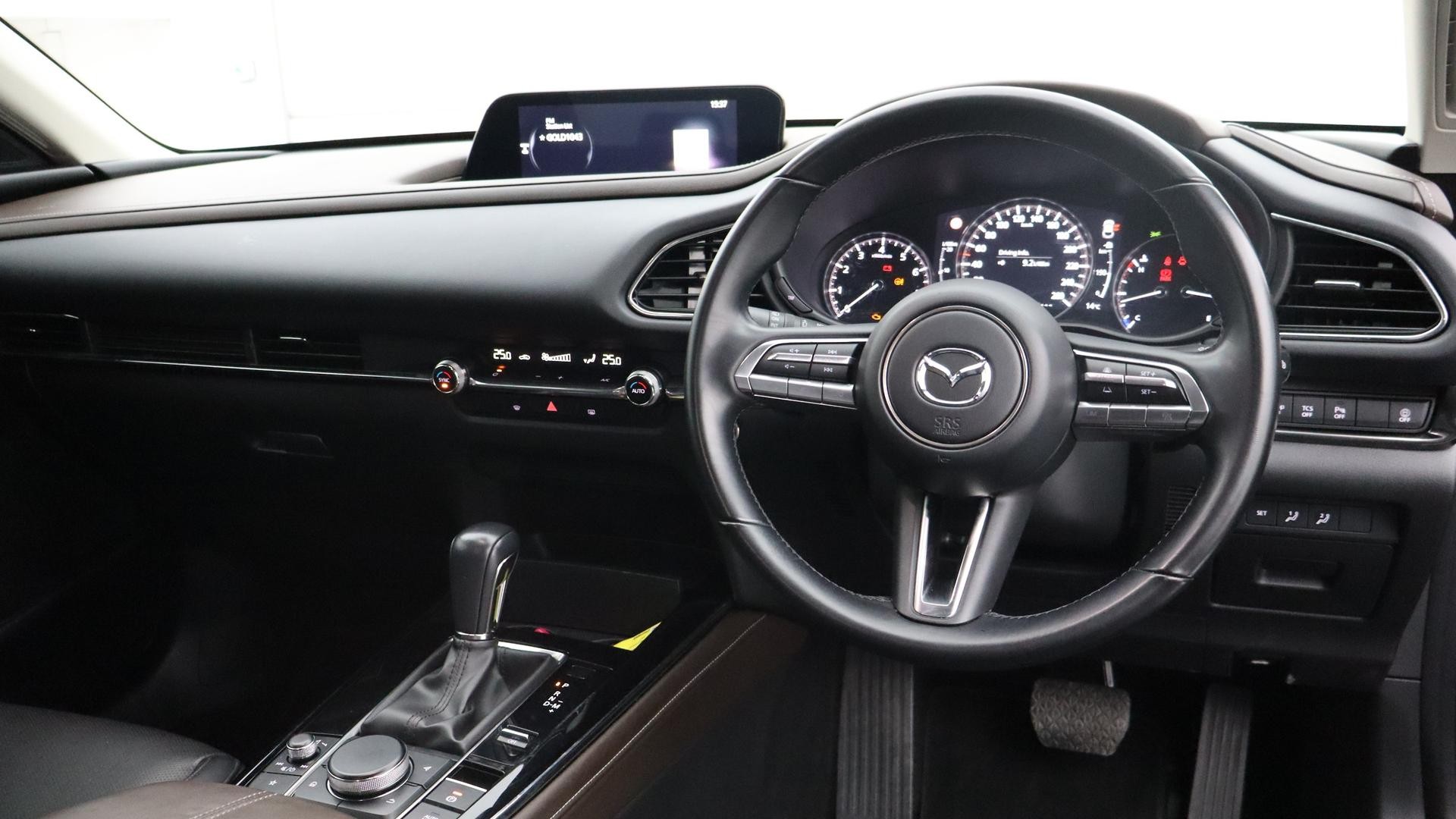 Mazda Cx-30 image 4