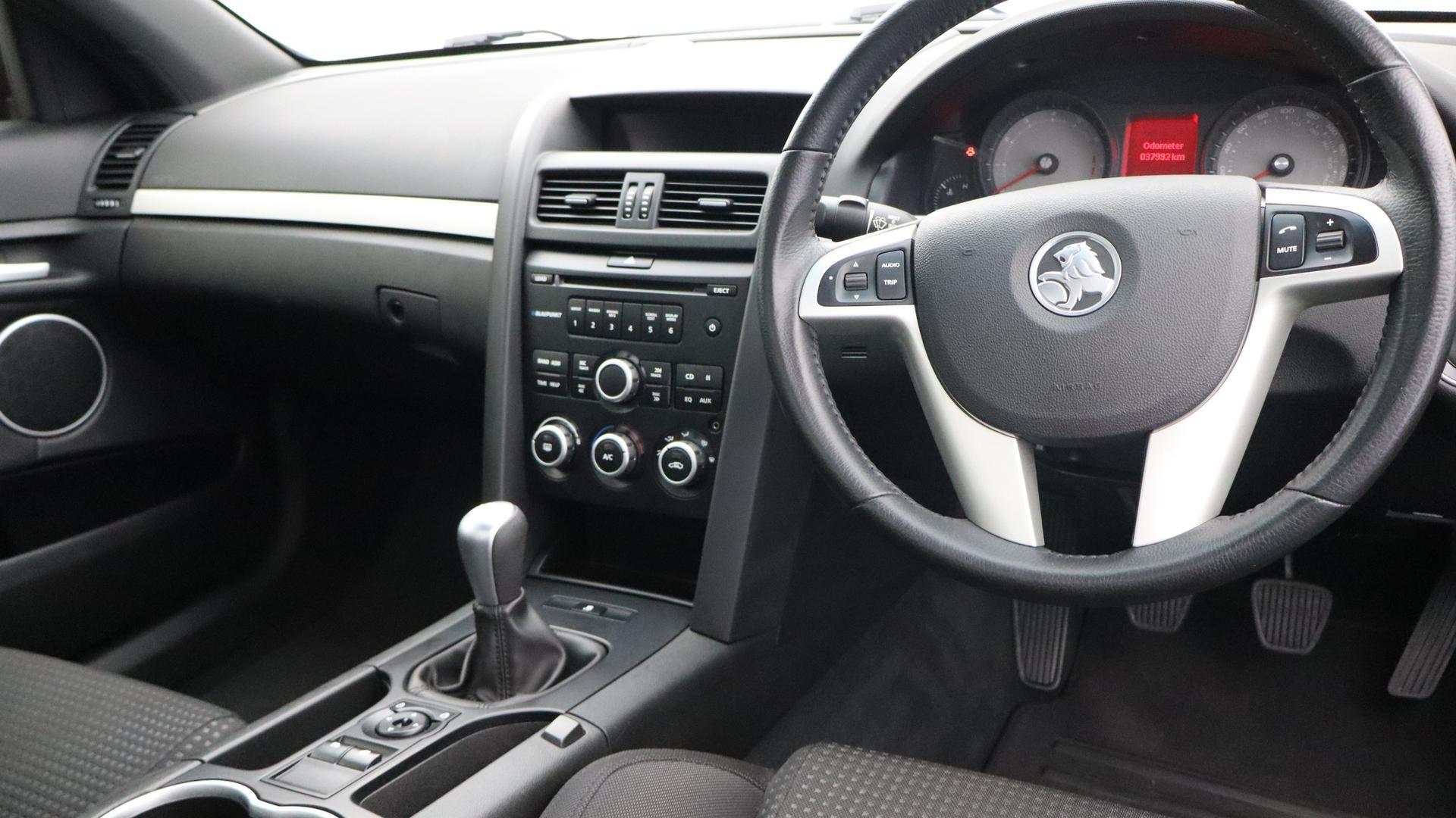 Holden Ute image 4