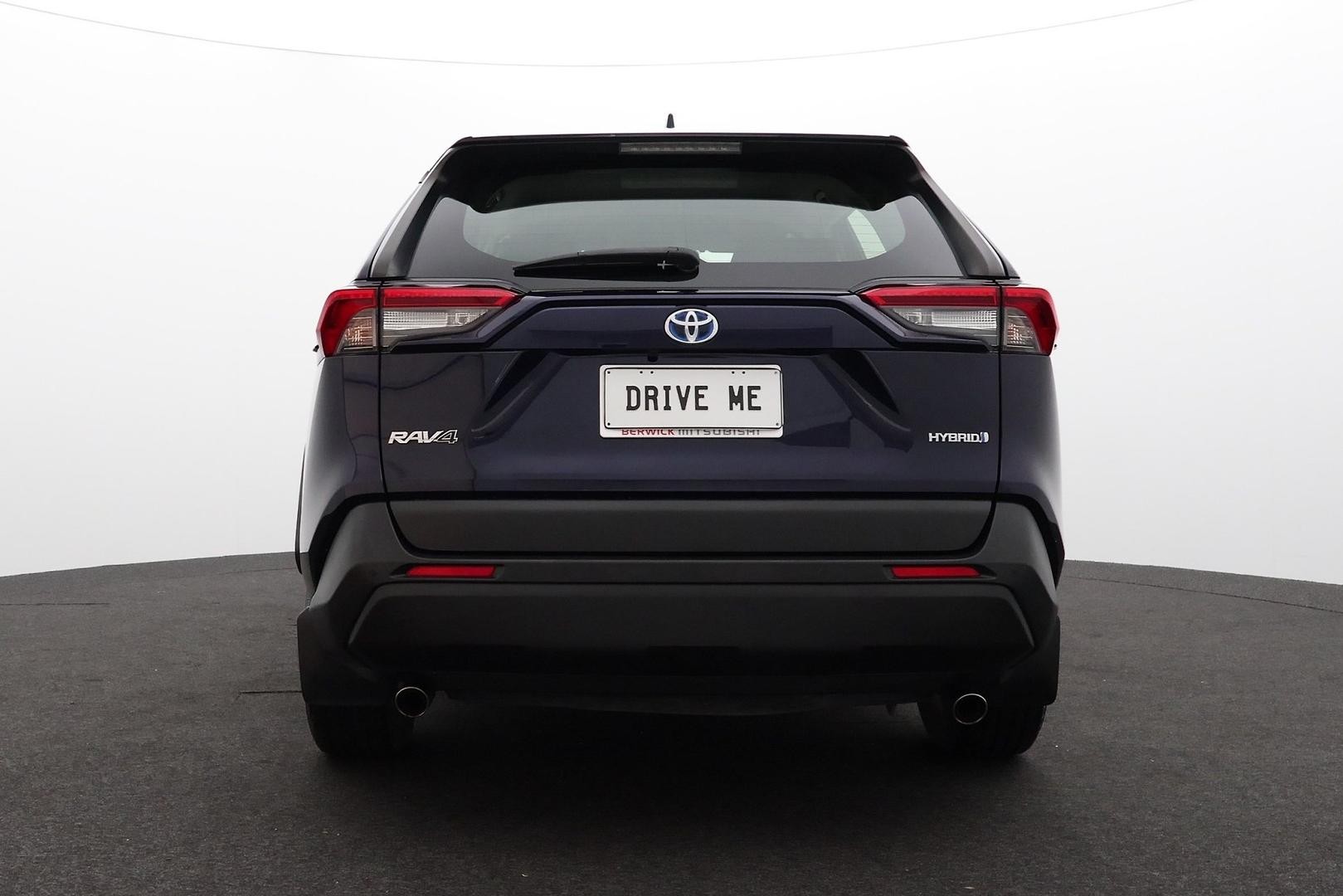Toyota Rav4 image 3