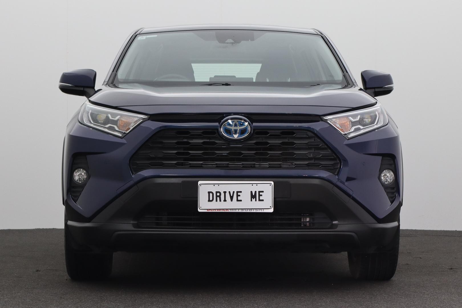 Toyota Rav4 image 2