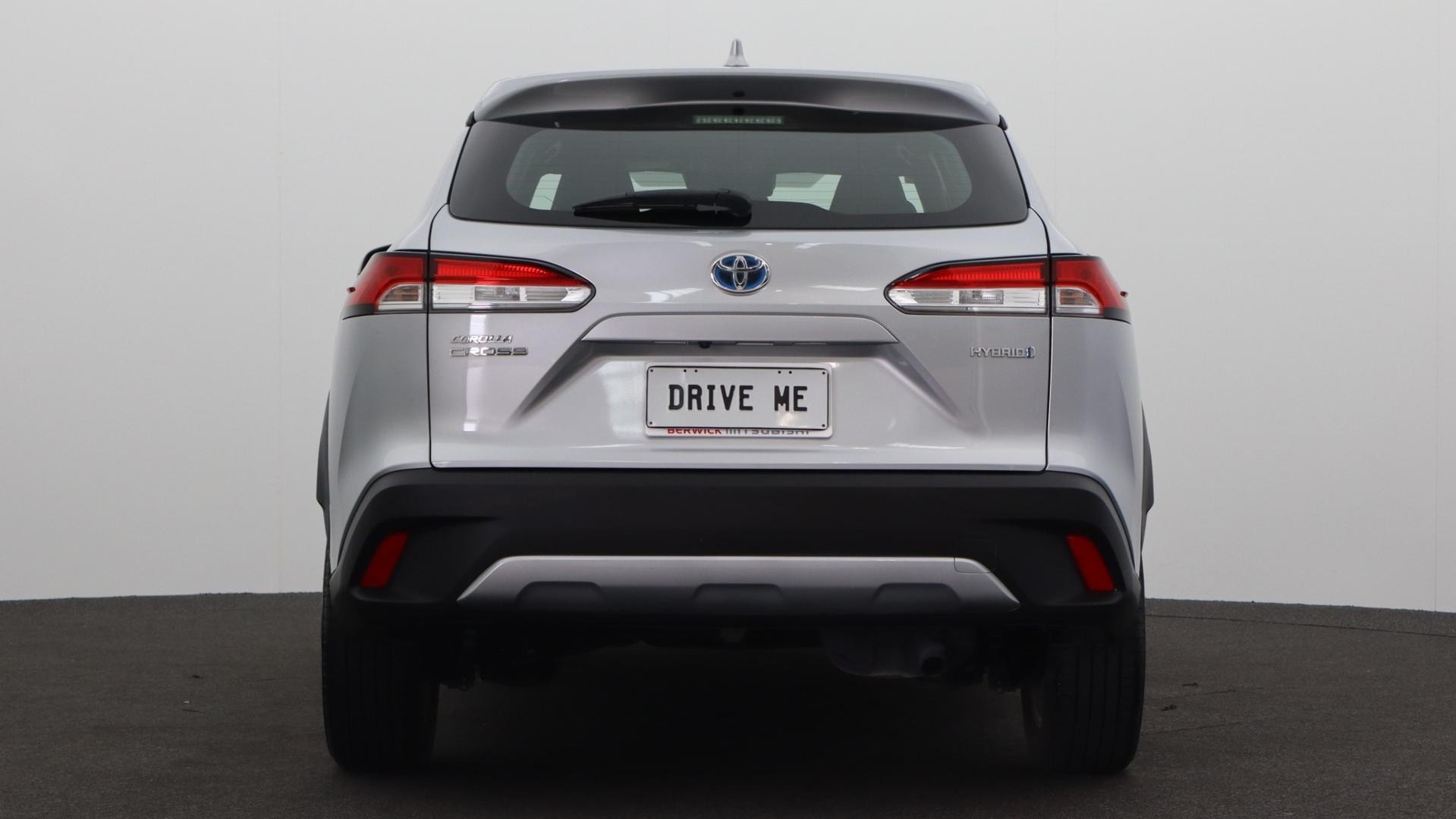 Toyota Corolla Cross image 3