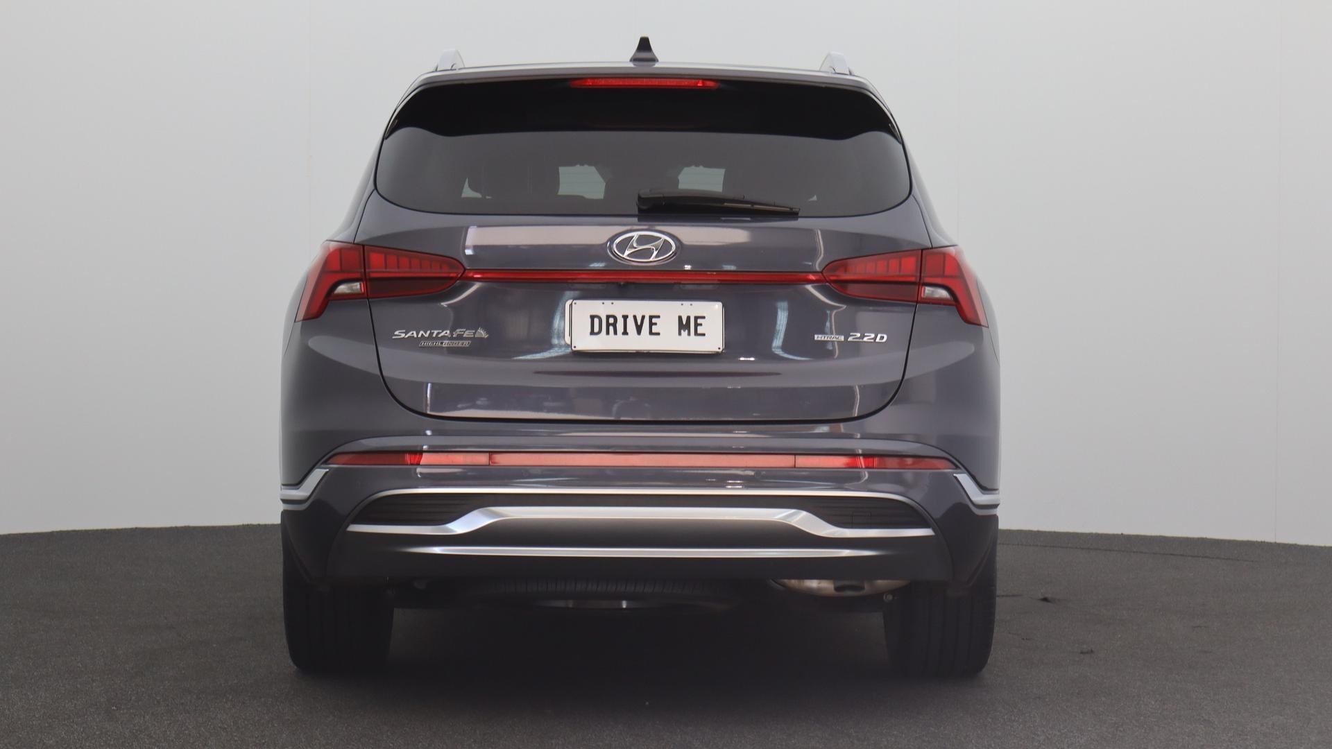 Hyundai Santa Fe image 3