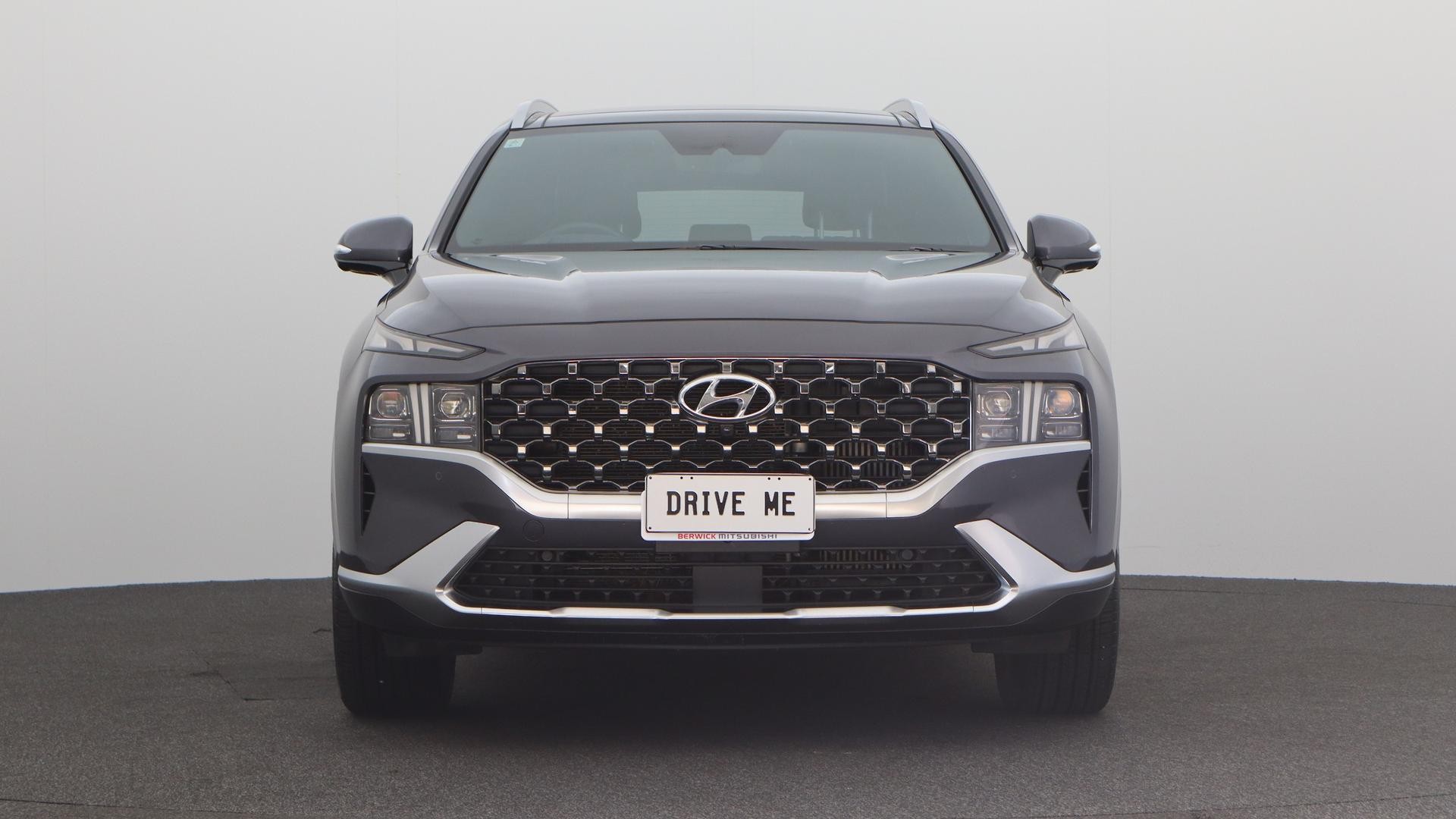 Hyundai Santa Fe image 2