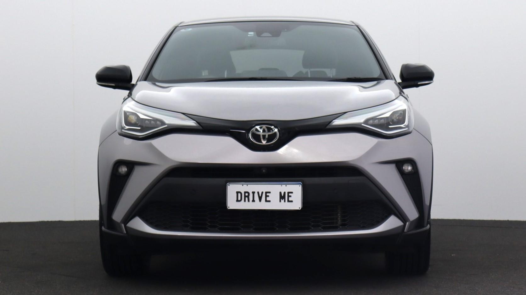 Toyota C-hr image 2