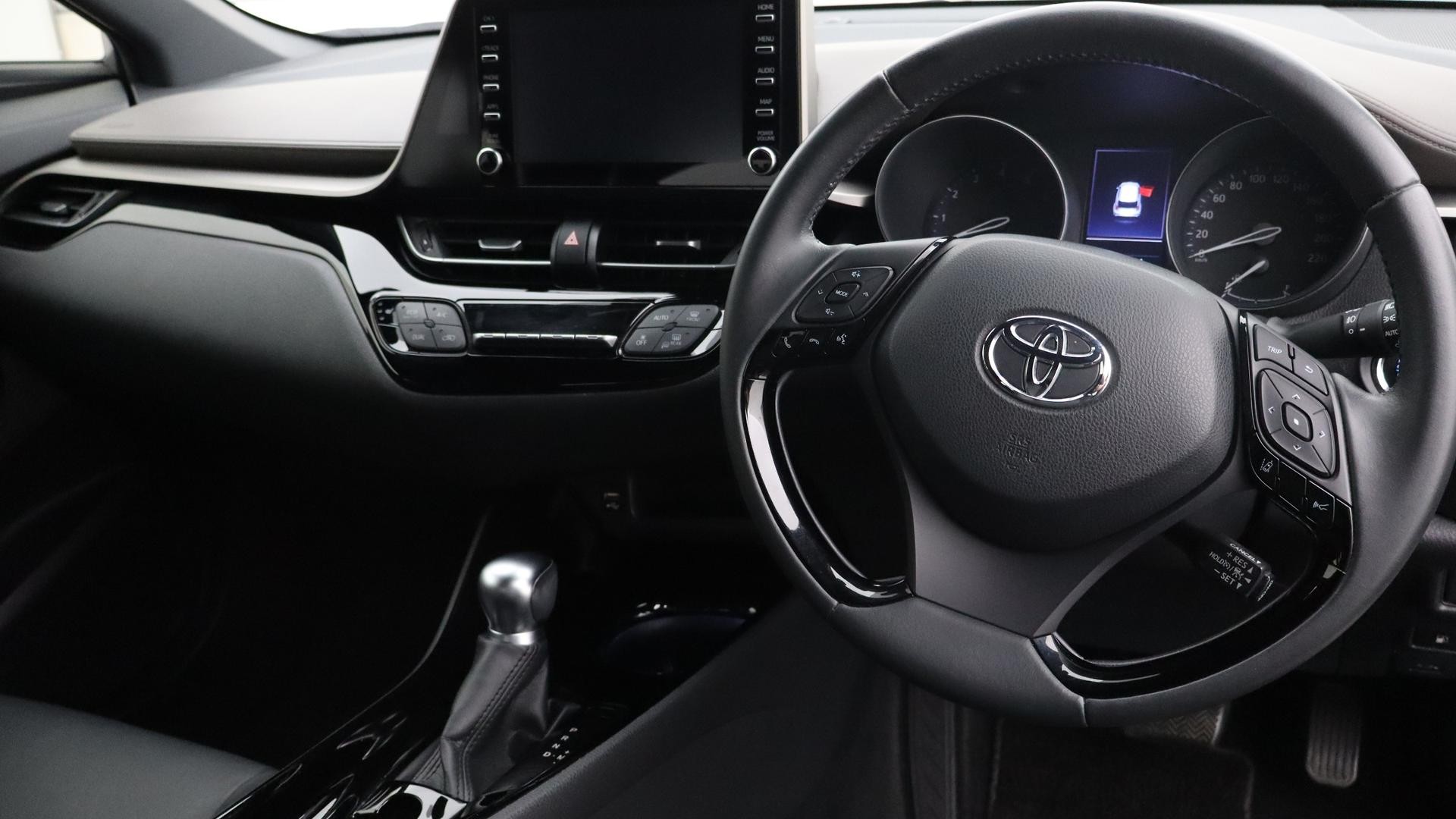 Toyota C-hr image 4