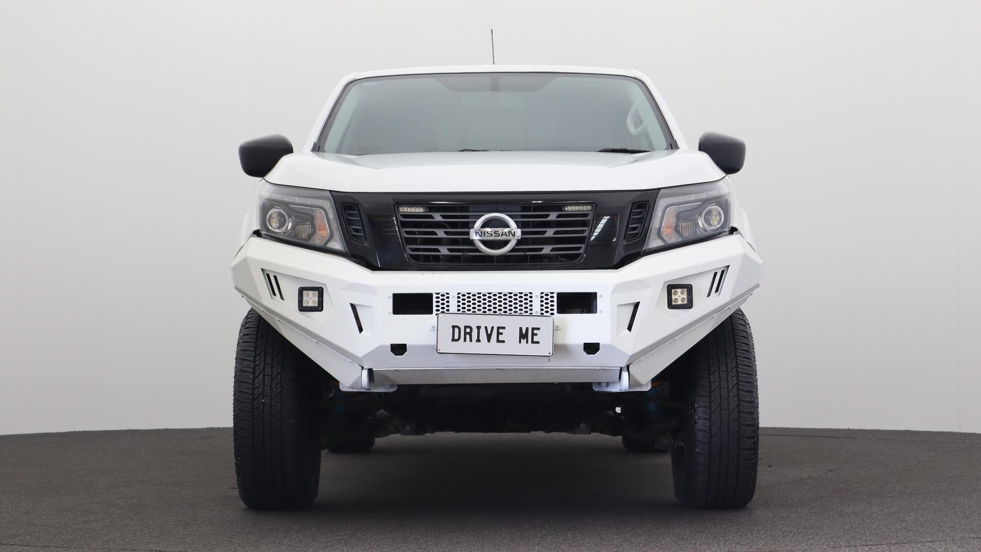 Nissan Navara image 2
