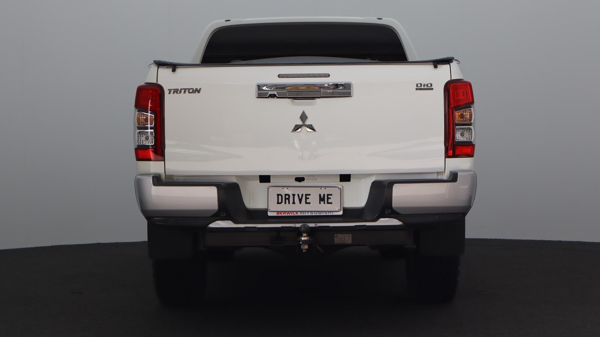 Mitsubishi Triton image 3