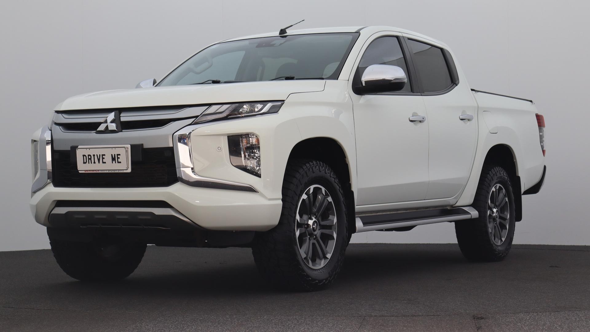 Mitsubishi Triton image 1