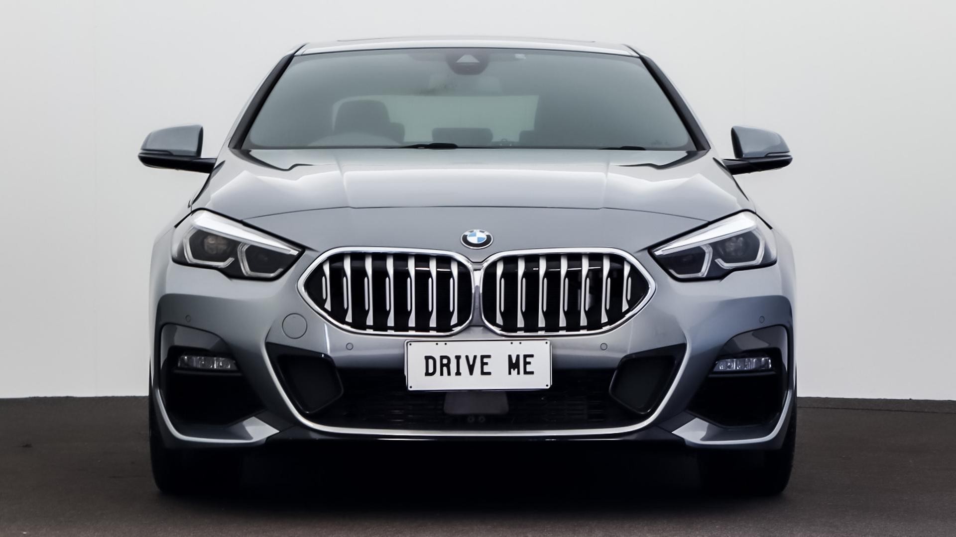 BMW 2 Series image 2