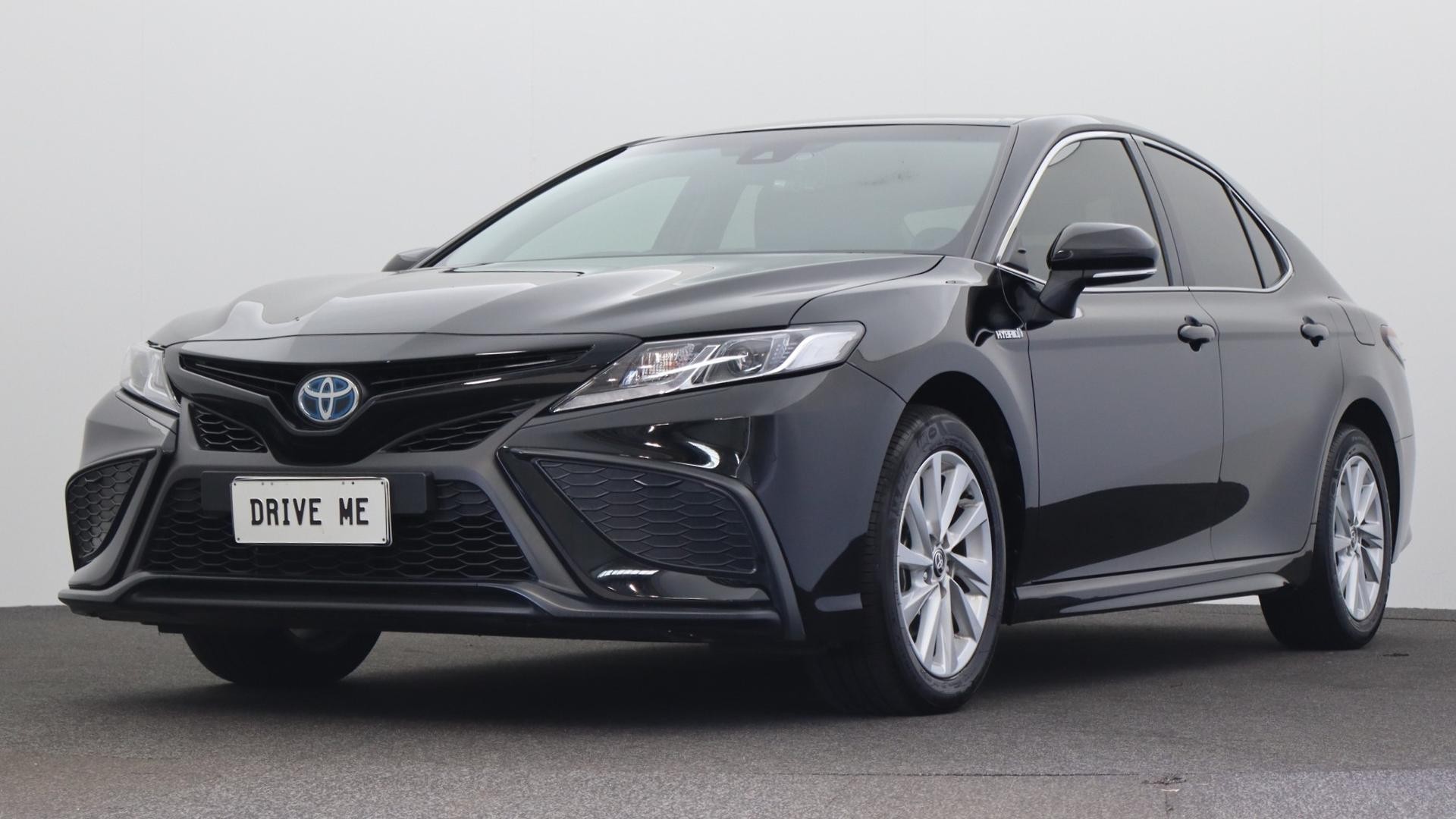 Toyota Camry image 1