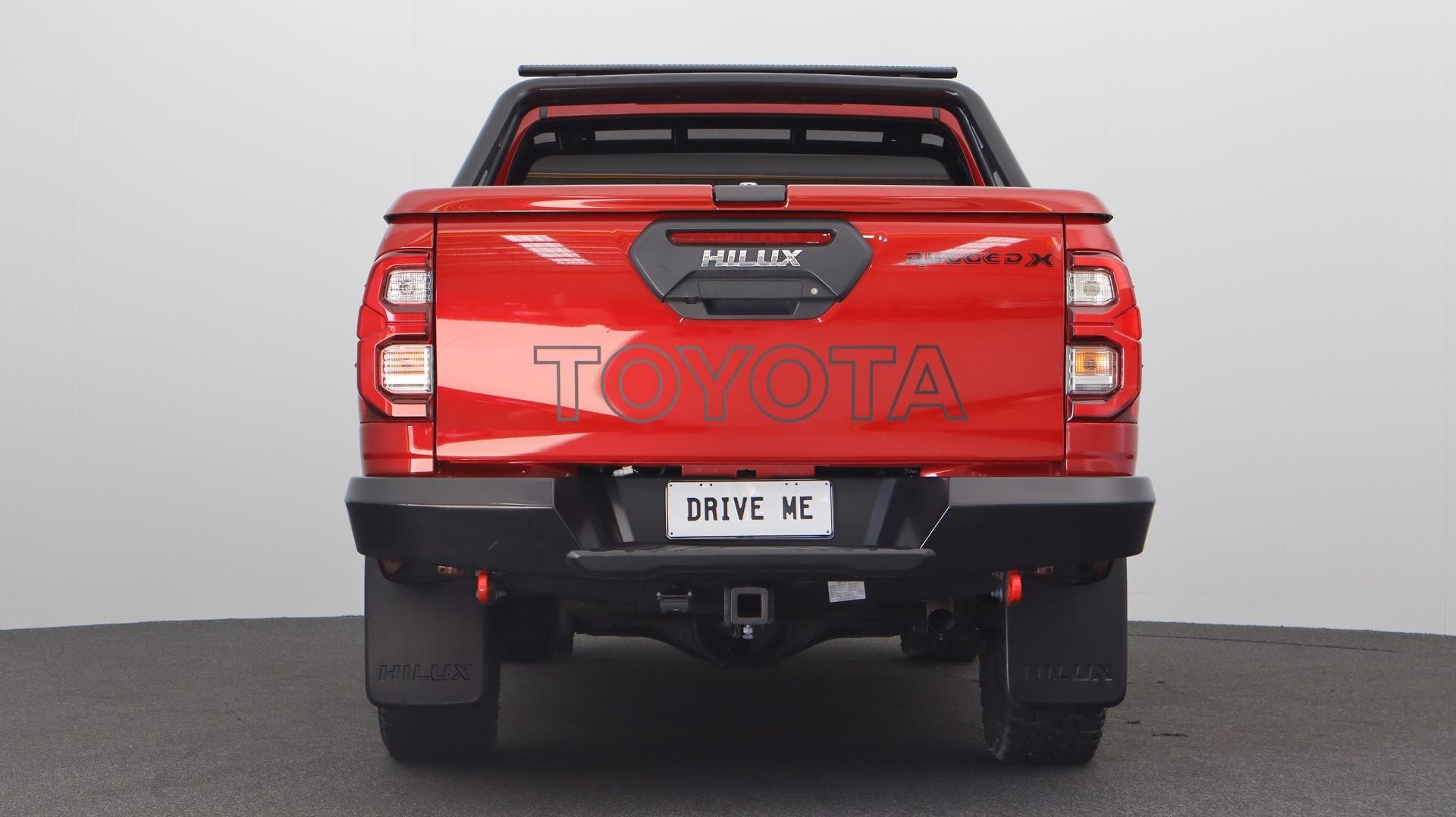 Toyota Hilux image 3