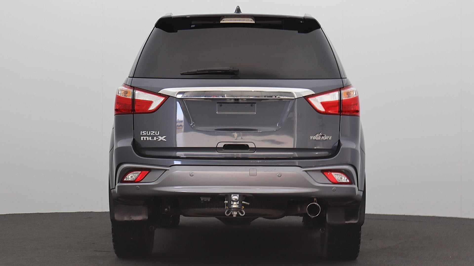 Isuzu Mu-x image 3