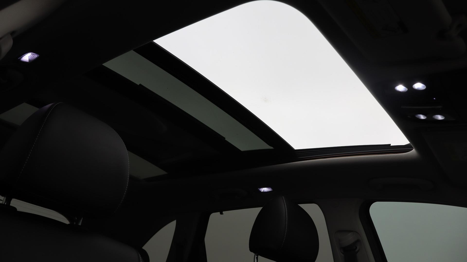 Kia Sorento image 4