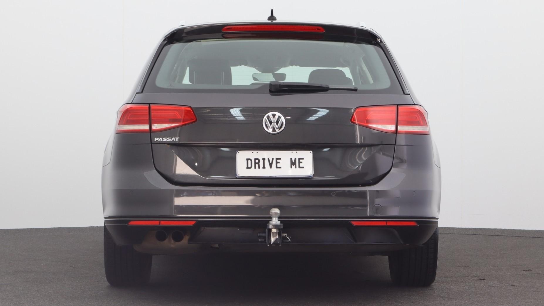 Volkswagen Passat image 3