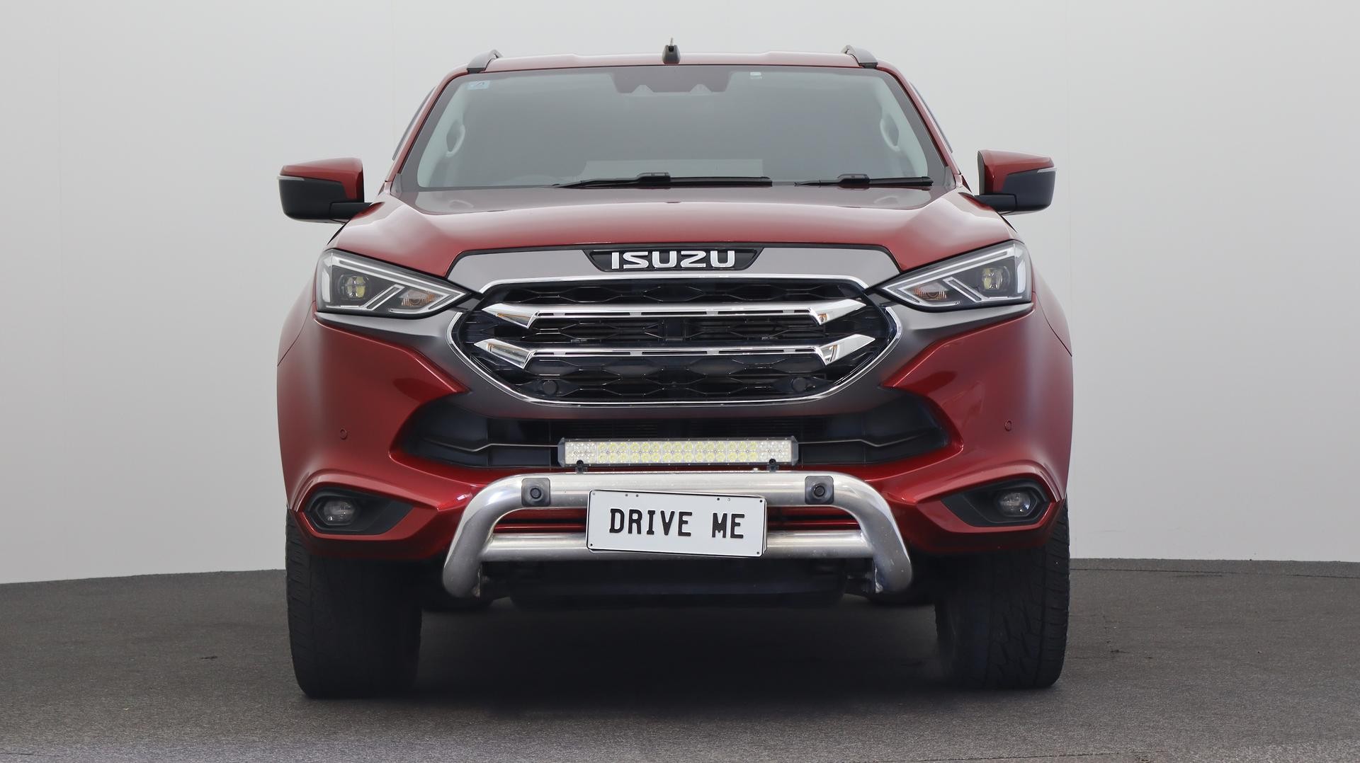 Isuzu Mu-x image 2