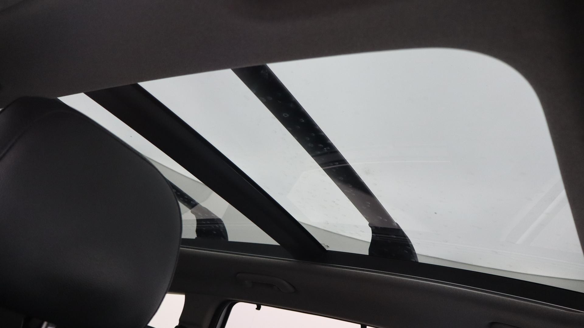 Hyundai Santa Fe image 4