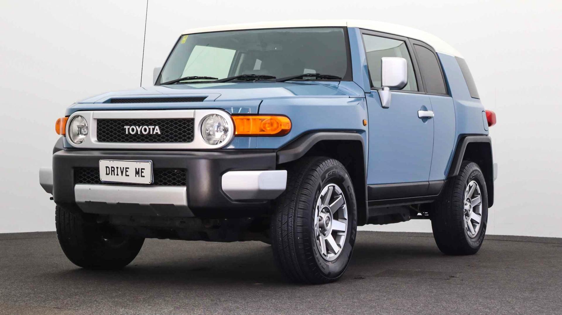 Toyota Fj Cruiser image 1