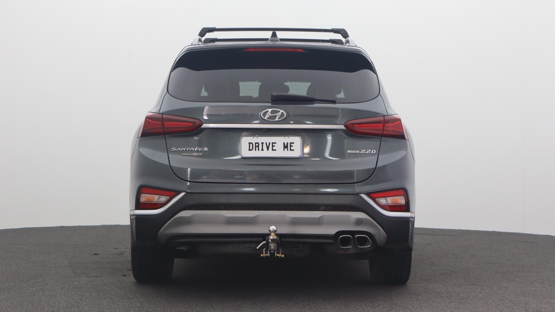 Hyundai Santa Fe image 3